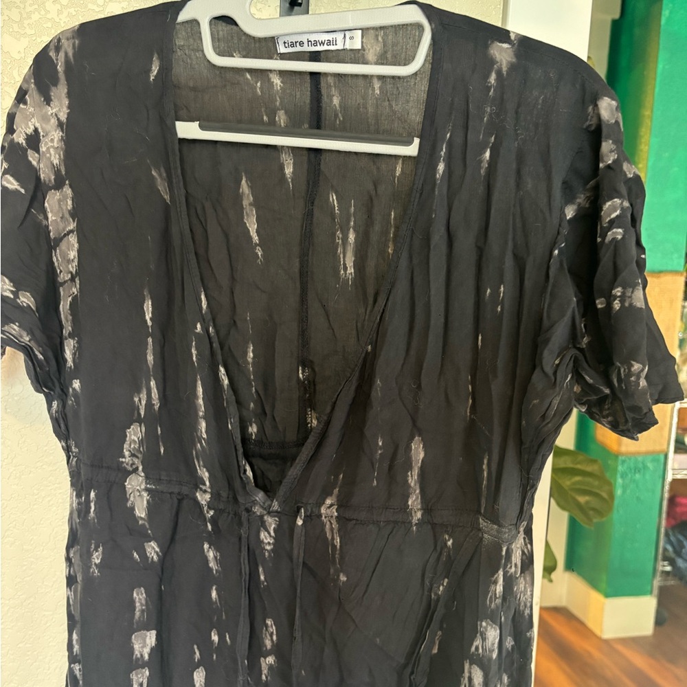 Tiare Hawaii Black and White Dress